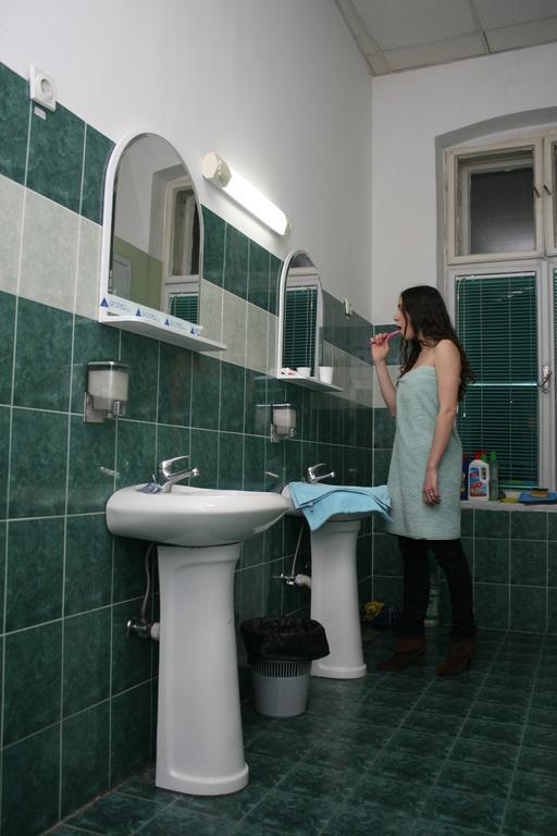 בלגרד Central Station Hostel מראה חיצוני תמונה